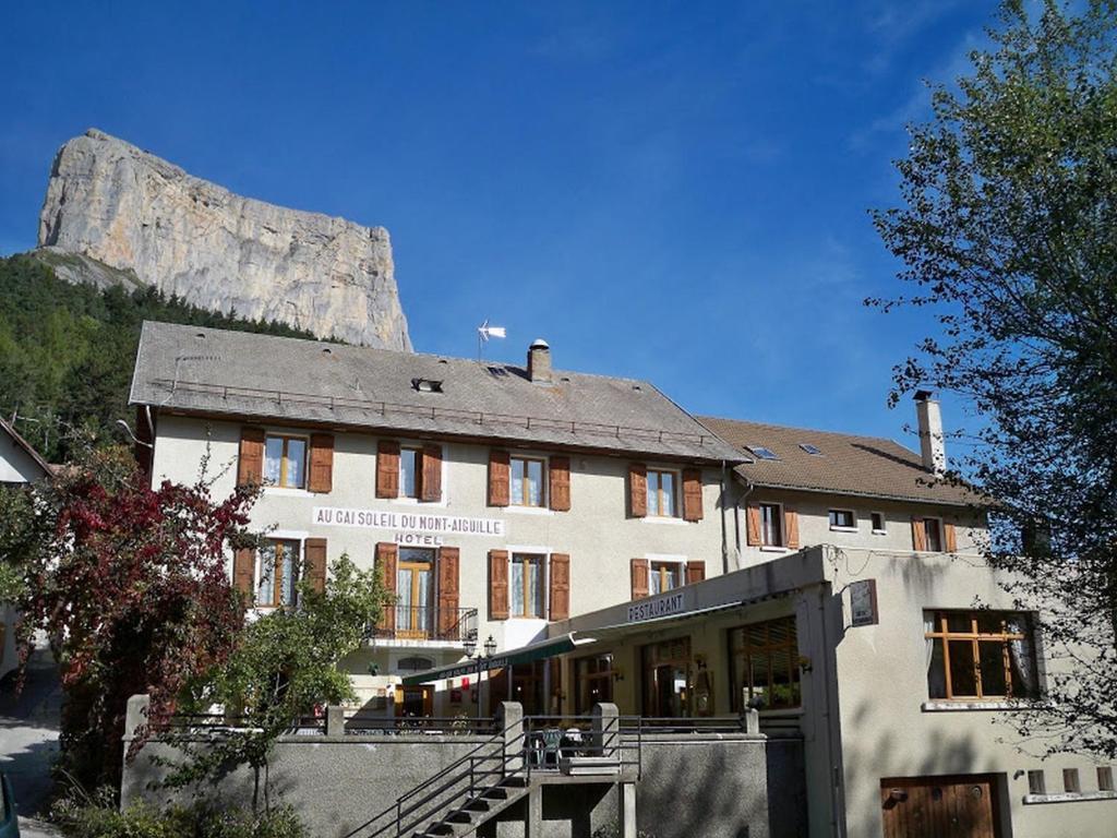Logis Hôtel Au Gai Soleil du Mont Aiguille