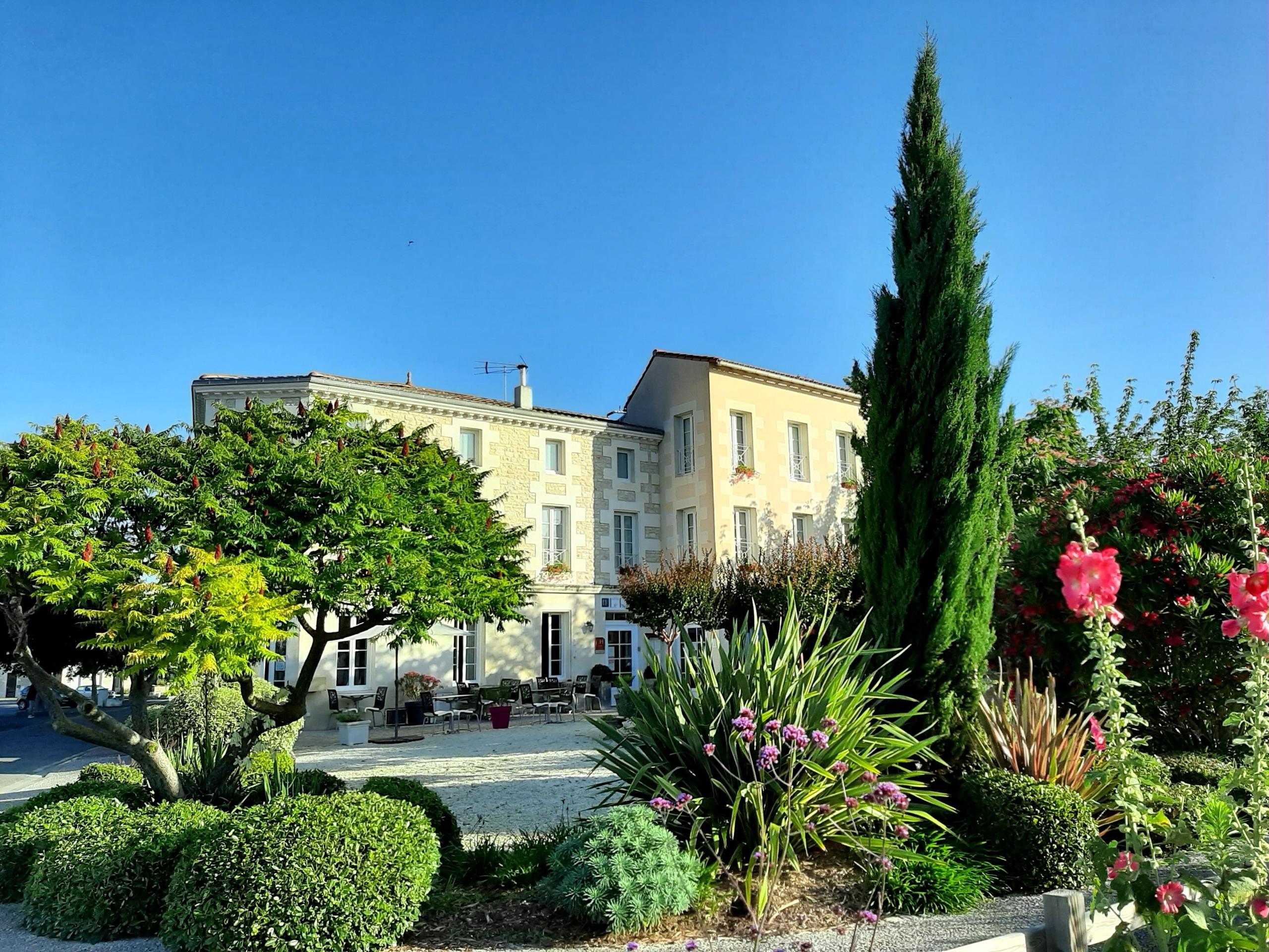 Logis Hôtel le Richelieu